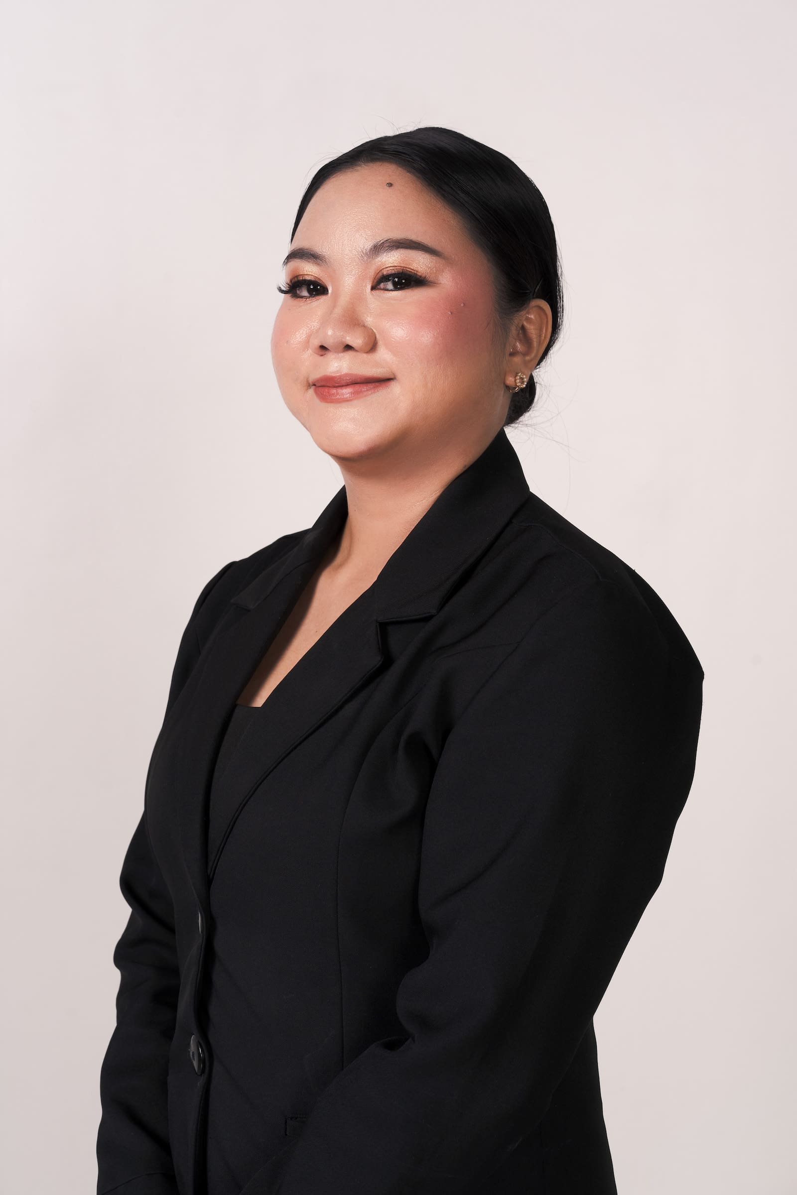new_lounge_denelyn | vogue philippines