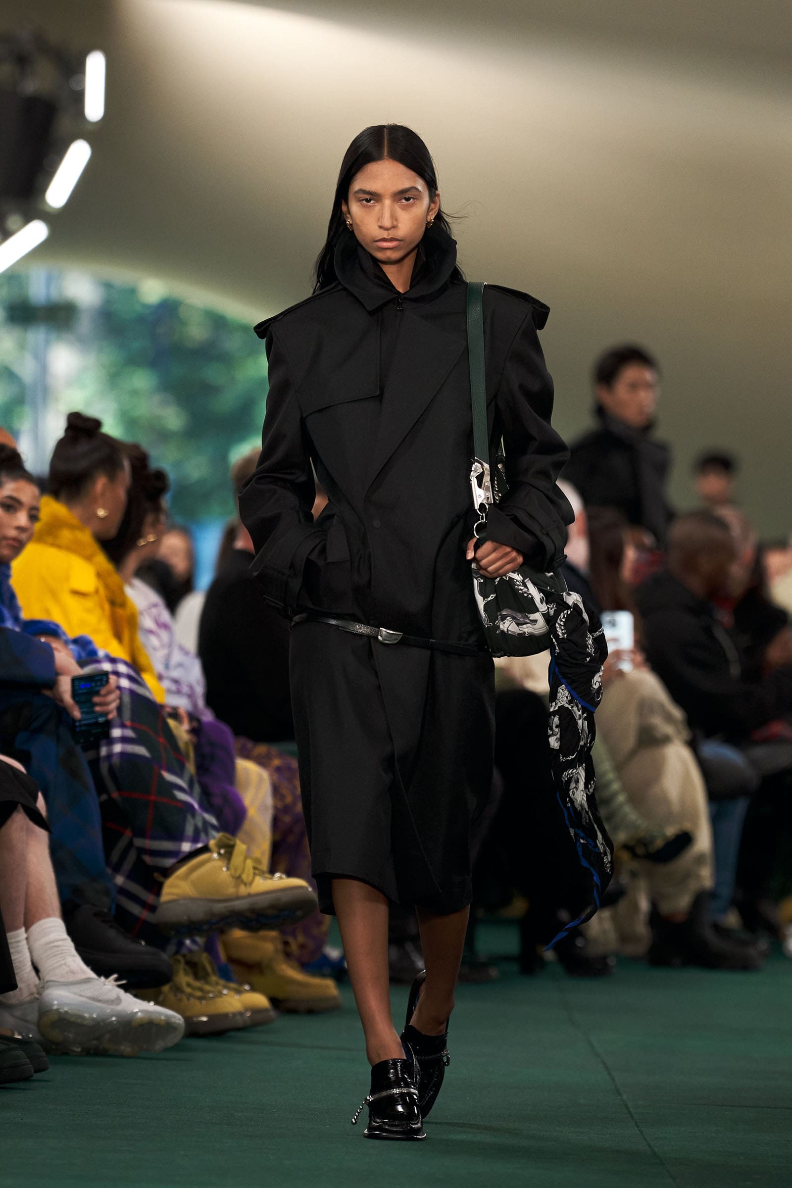 Burberry SPRING 2024 READY-TO-WEAR