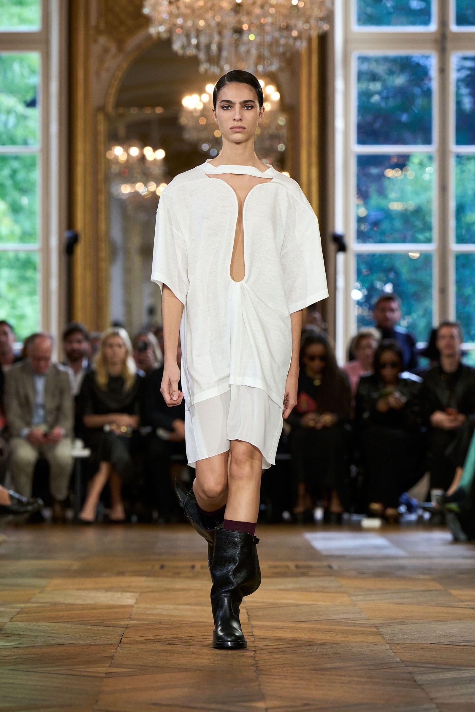 Victoria Beckham Spring 2024 Ready-To-Wear