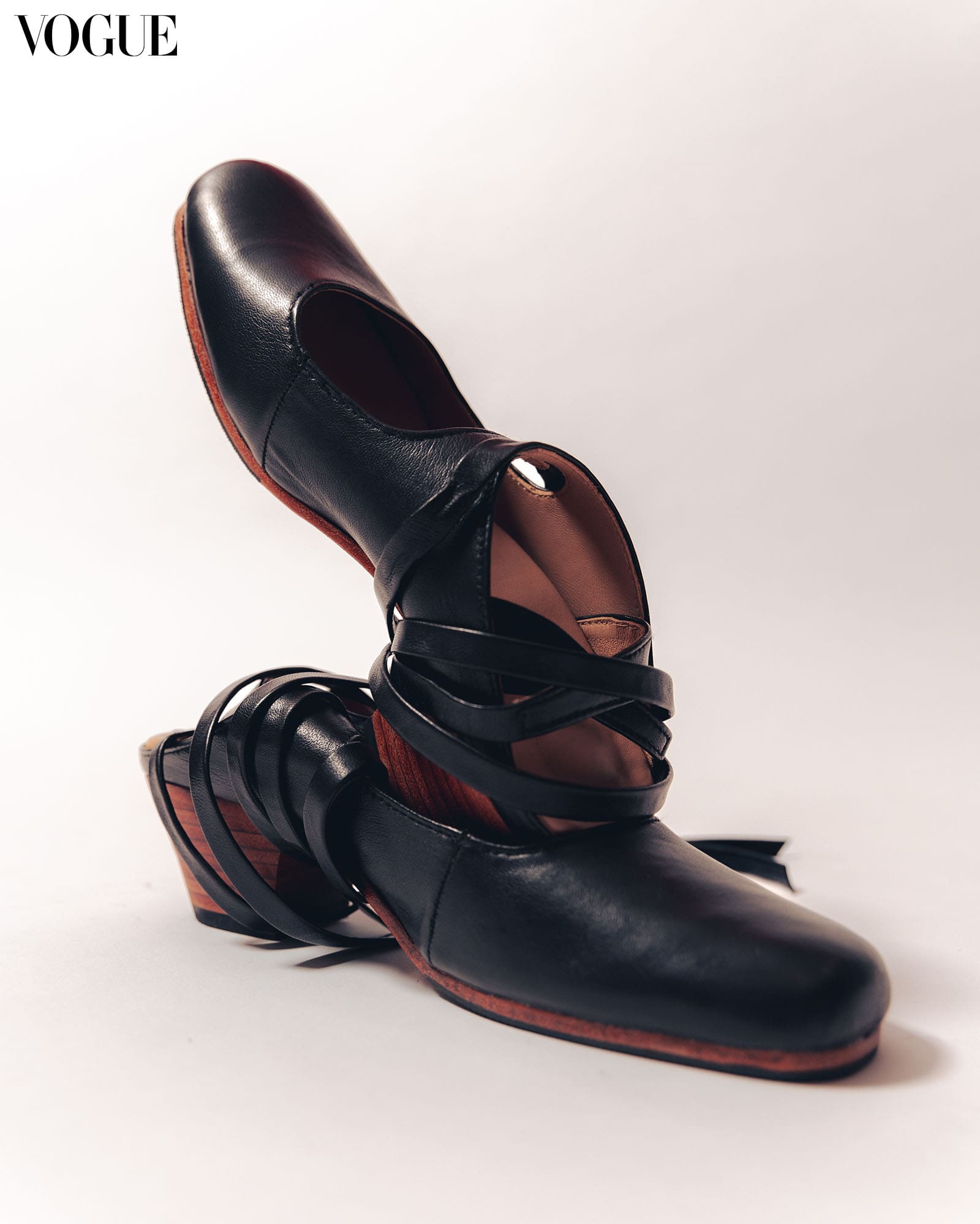 Minsan Objects’ PURA shoes.