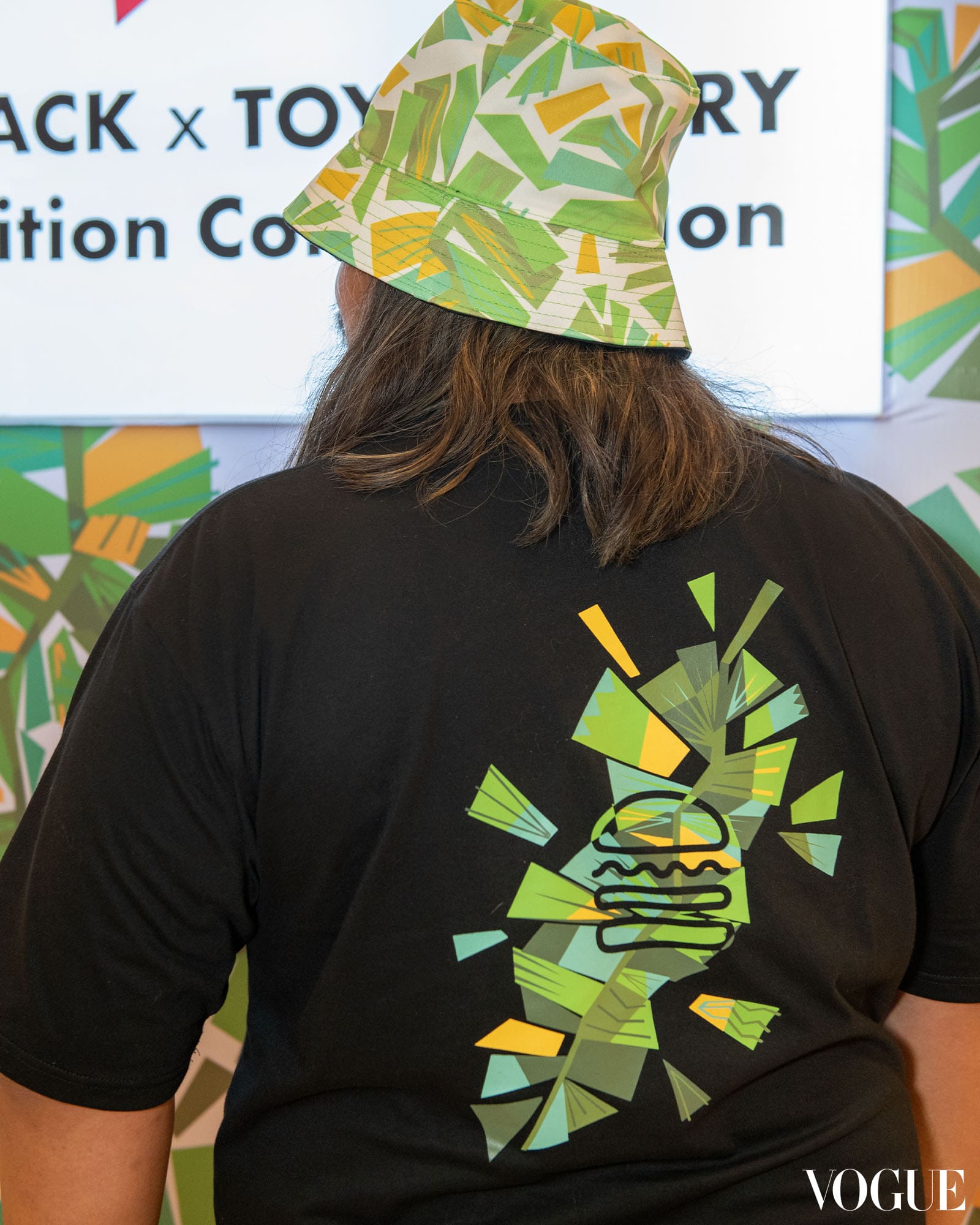 Jordy Navarra’s Shack Shack black t-shirt and bucket hat.