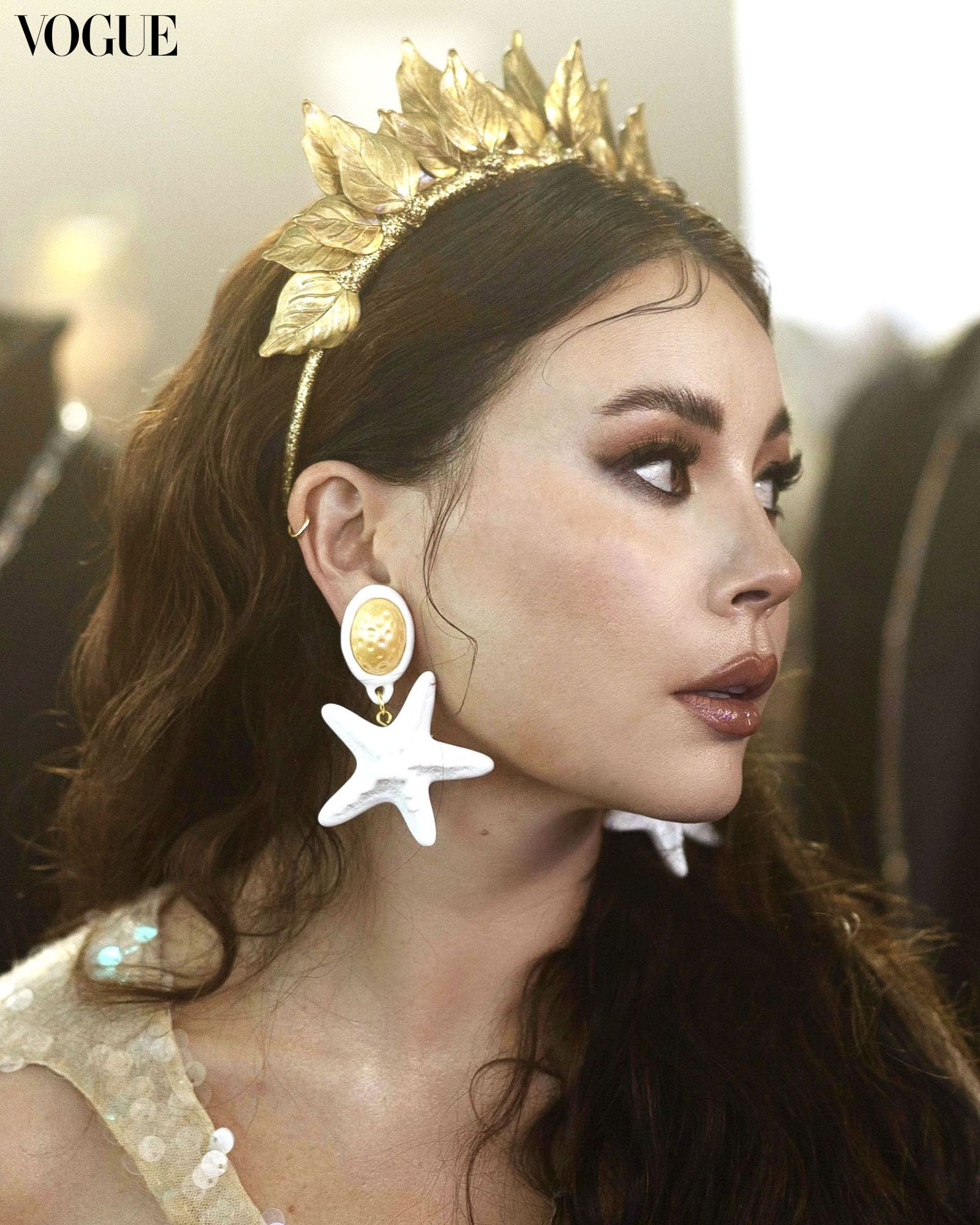 Yvette King’s wet mermaid hair and dewy makeup look for the 2023 Opulence Ball.