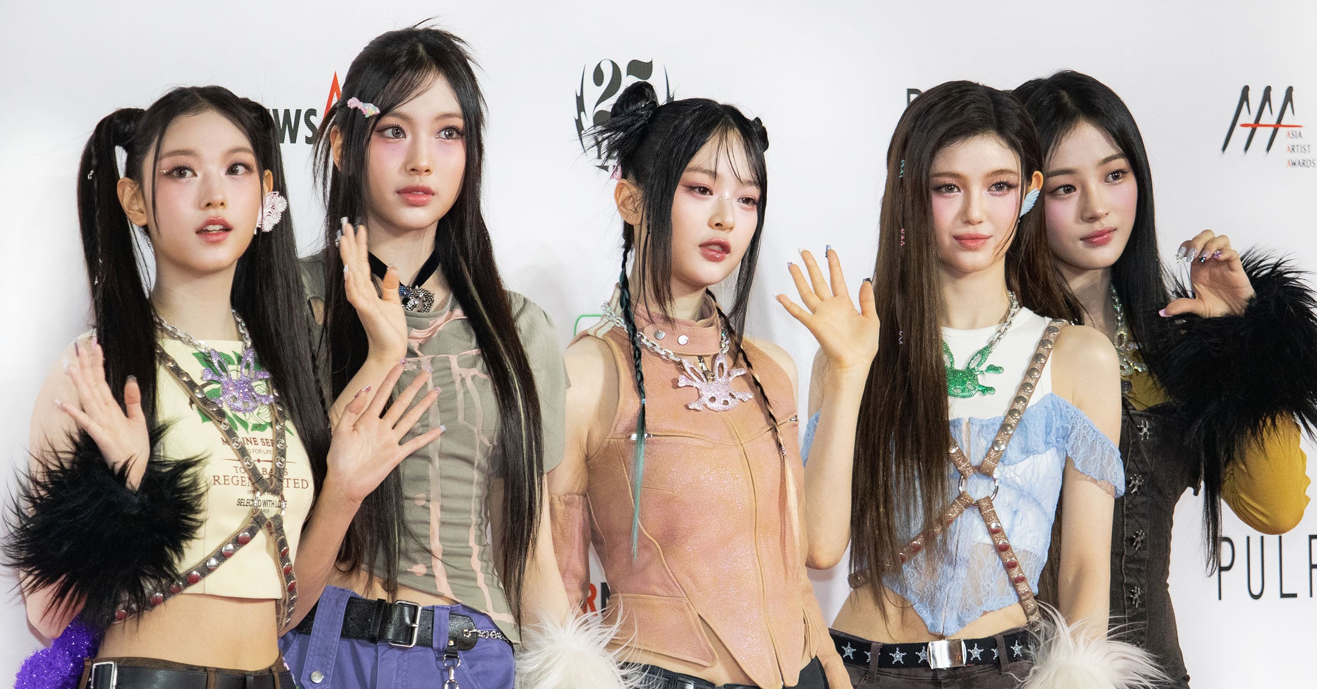 K-pop girl group NewJeans at the 2023 Asia Artist Awards. Haerin, Hyein, Hanni, Danielle, Minji
