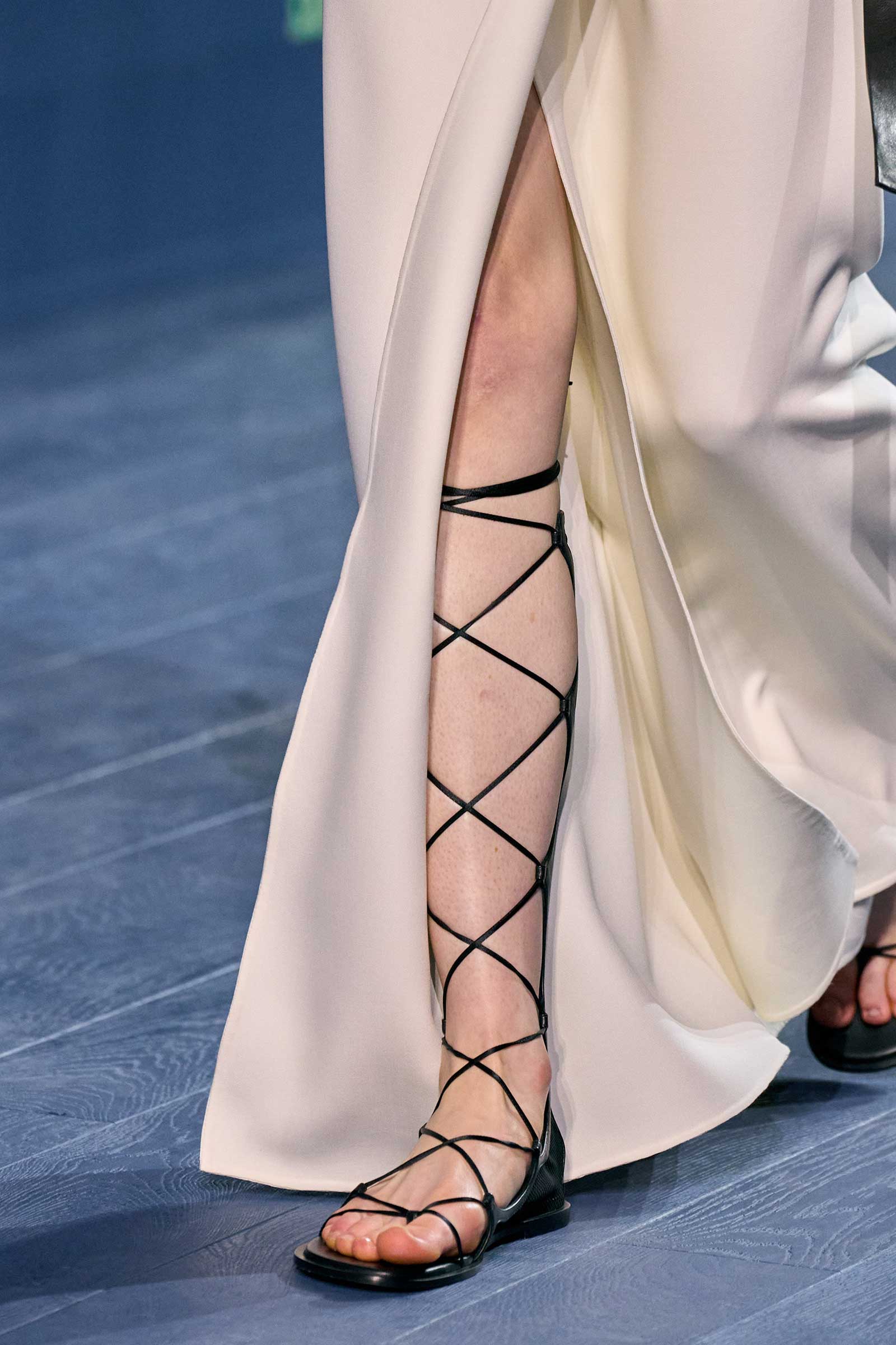 00051-christian-dior-fall-2024-couture-details-credit-gorunway