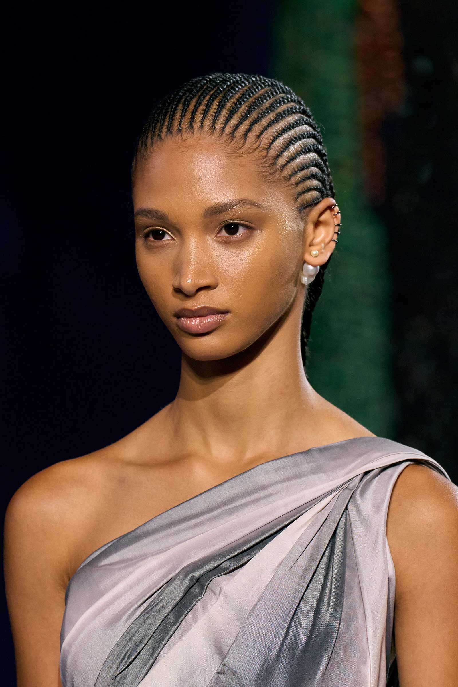 00055-christian-dior-fall-2024-couture-details-credit-gorunway