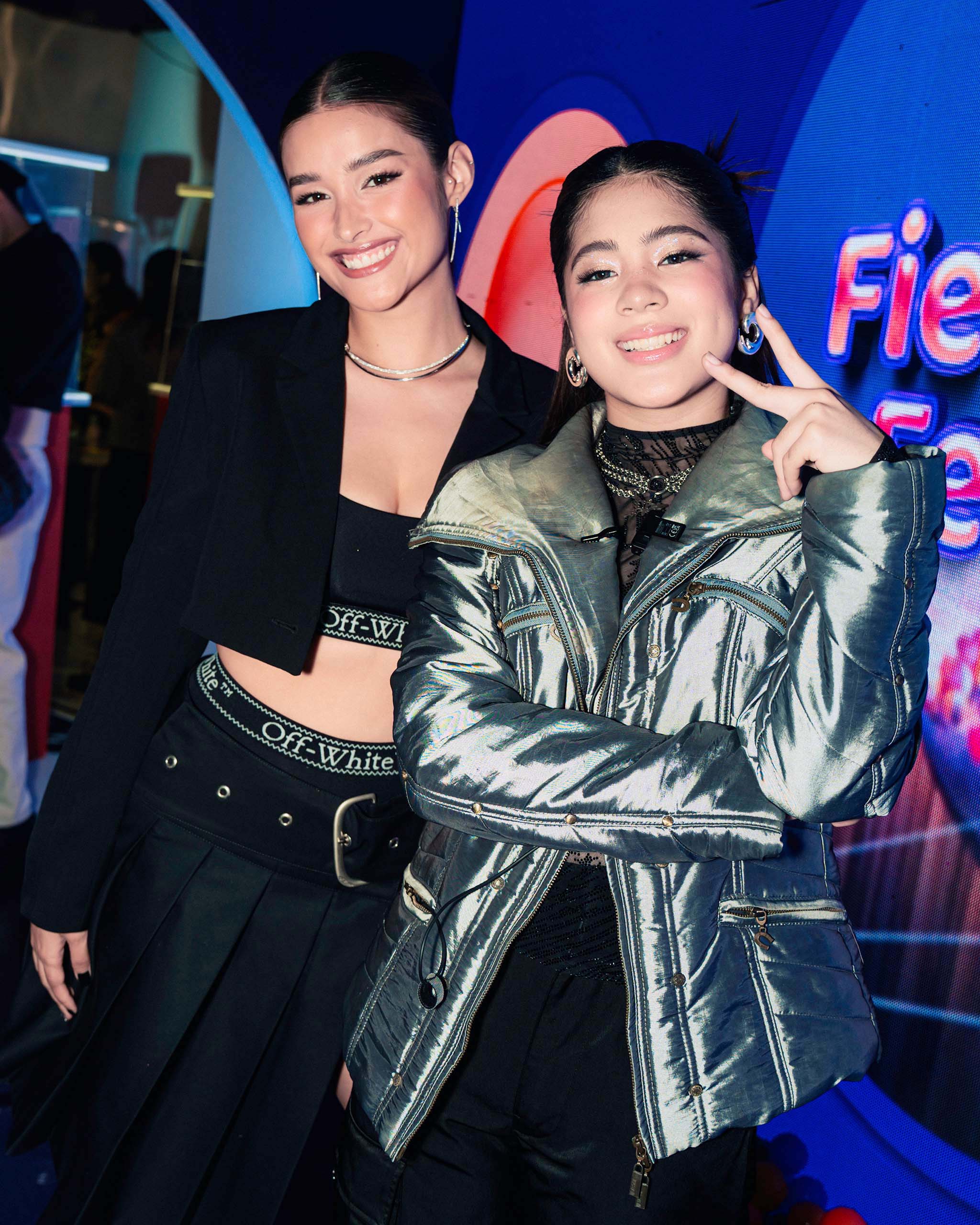 Liza Soberano and Nianna Guerrero pose together at the BYS Multiverse of Play launch event.