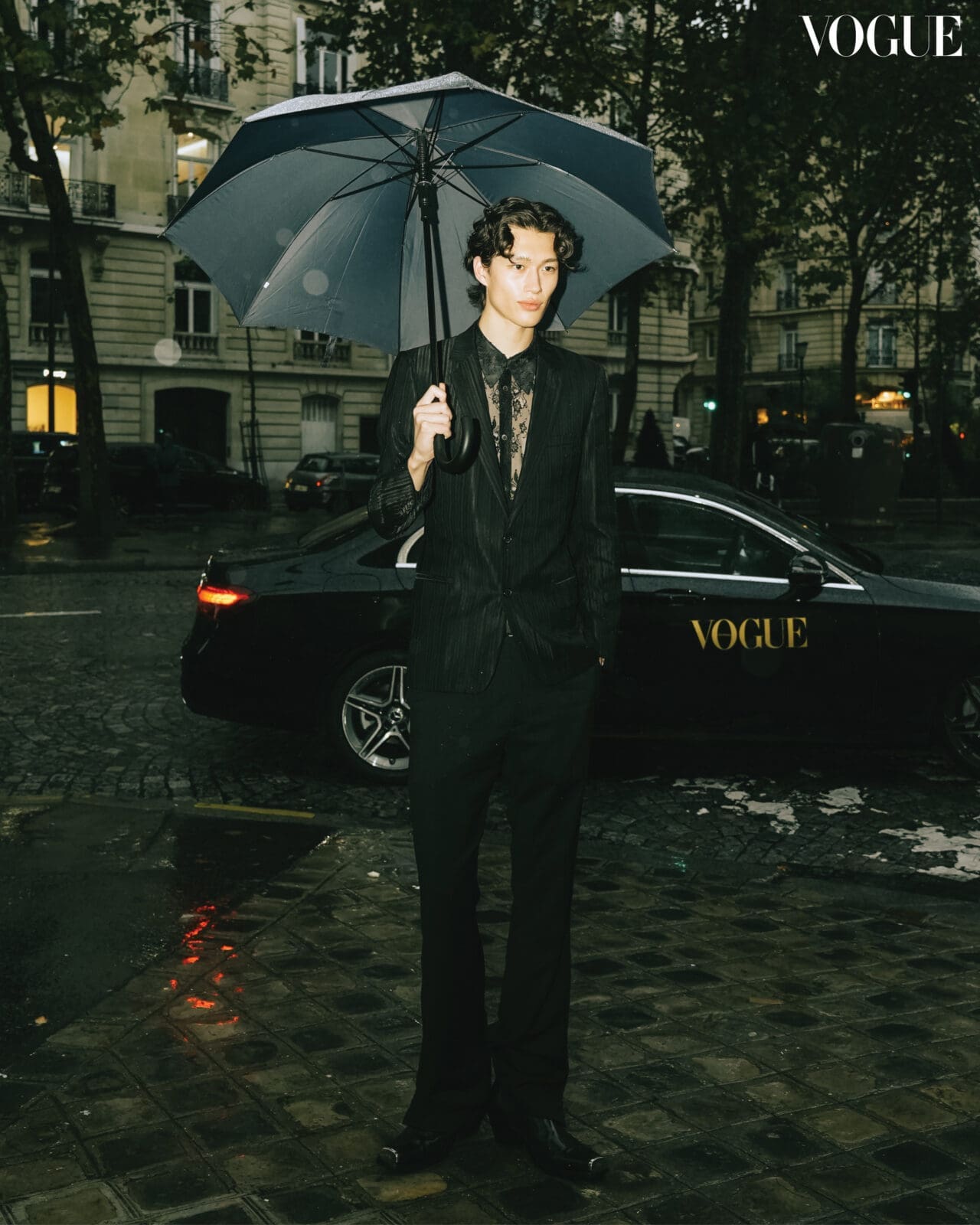 Mathieu Simoneau arrives at Vogue Threads
