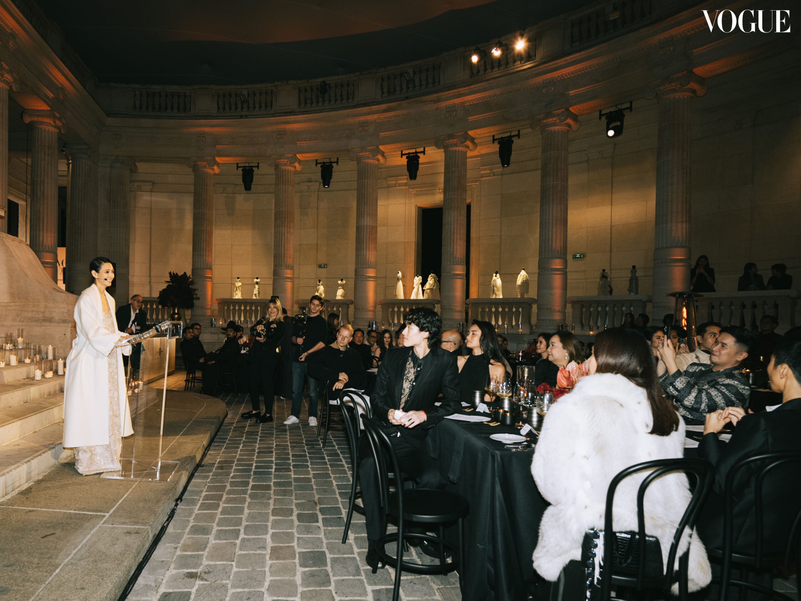 Bea Valdes talks at Vogue Threads