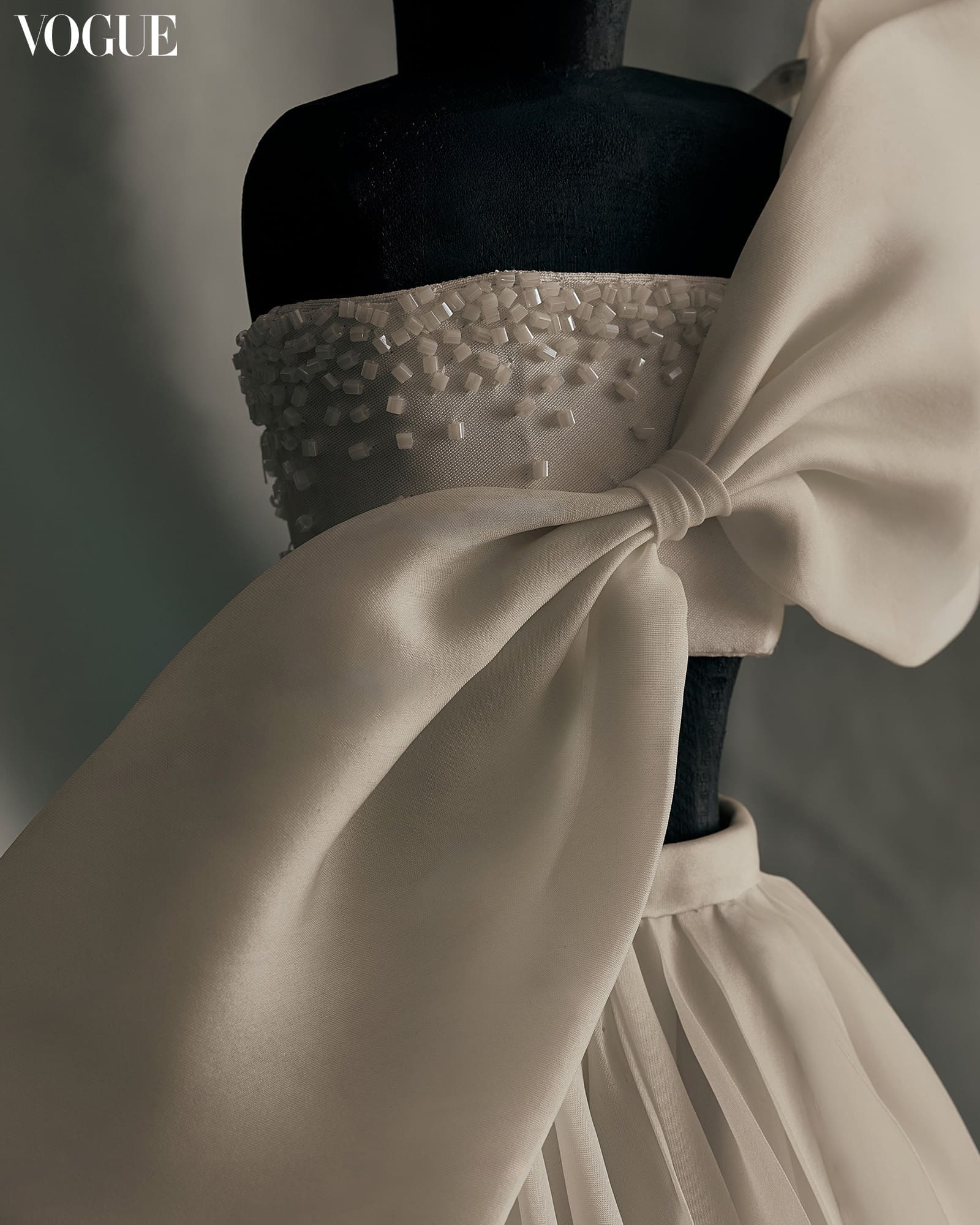 Rhett Eala White Bow Beaded
